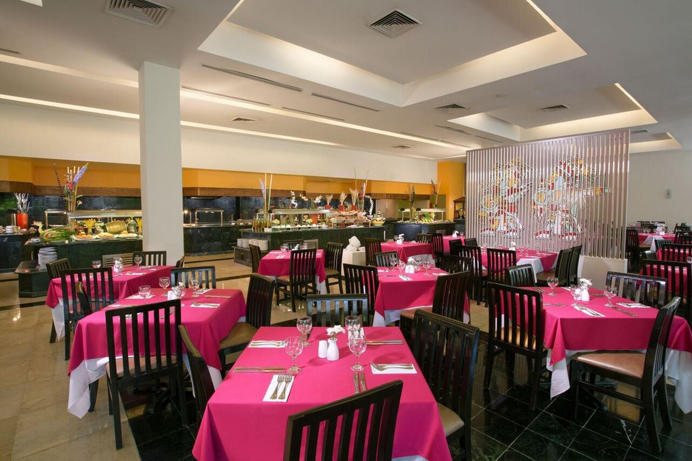 Grand Oasis Cancún Kültér fotó The restaurant